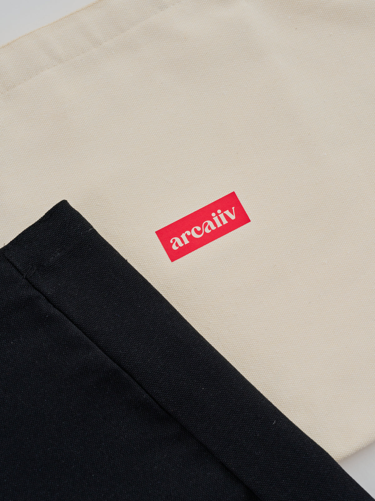 Arcaiiv HKC Totebag Beige
