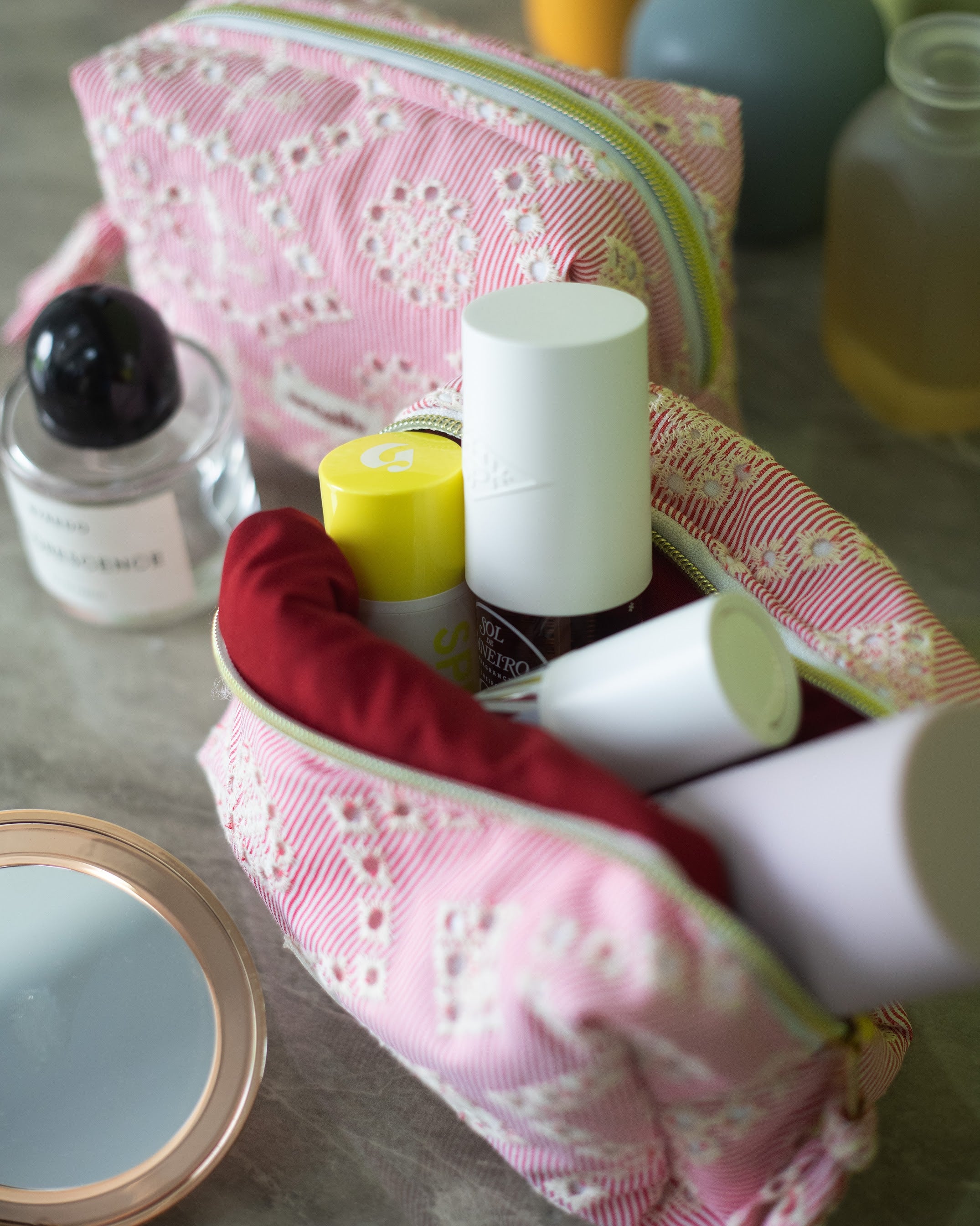 Pouch in Strawberry Frost