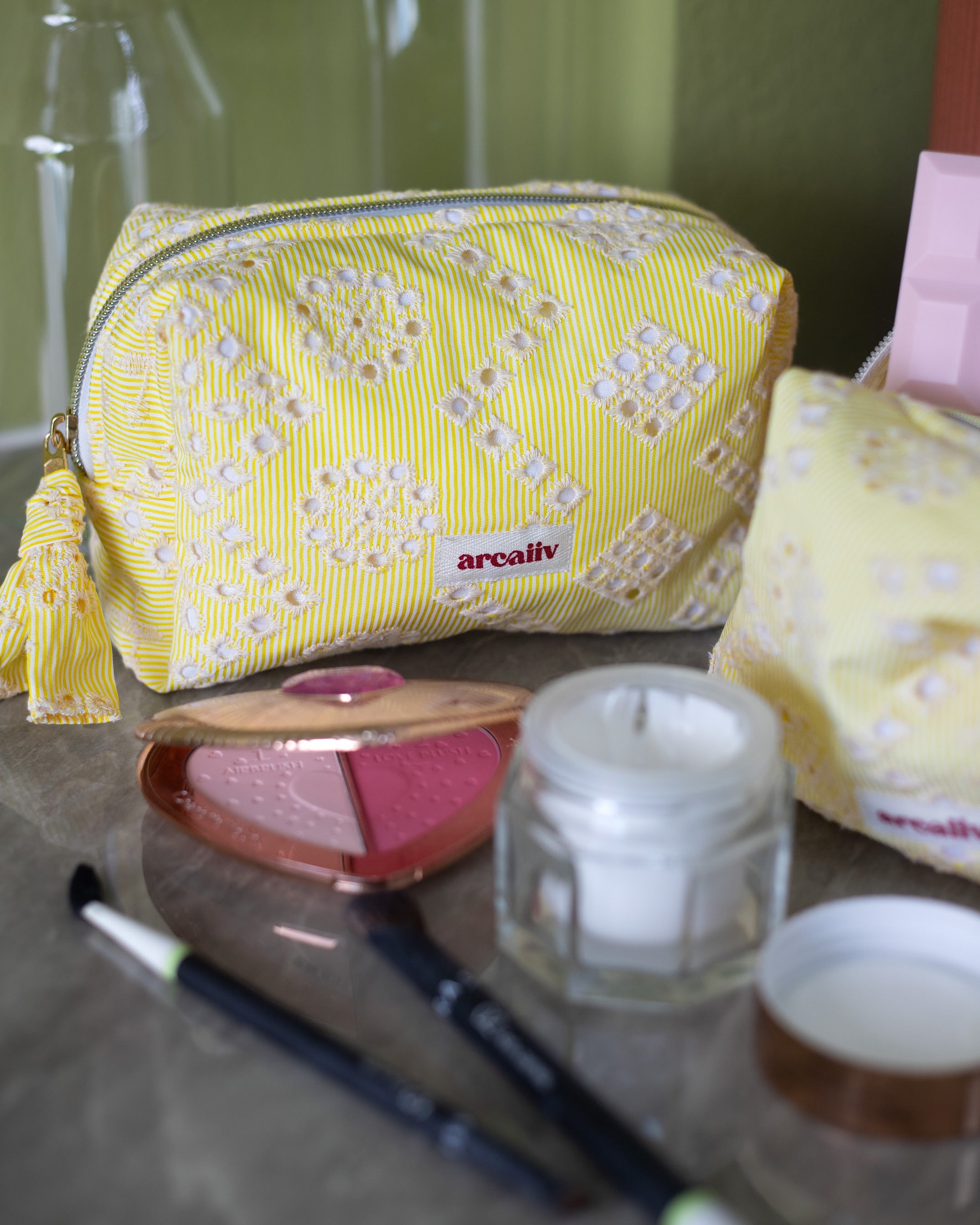 Pouch in Buttercream